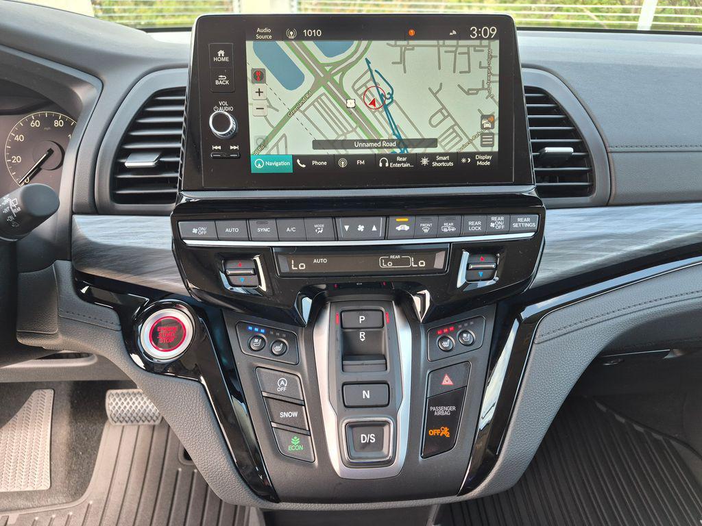 new 2026 Honda Odyssey car, priced at $50,456