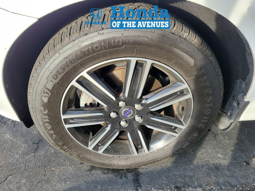 used 2017 Volvo XC60 car, priced at $13,119