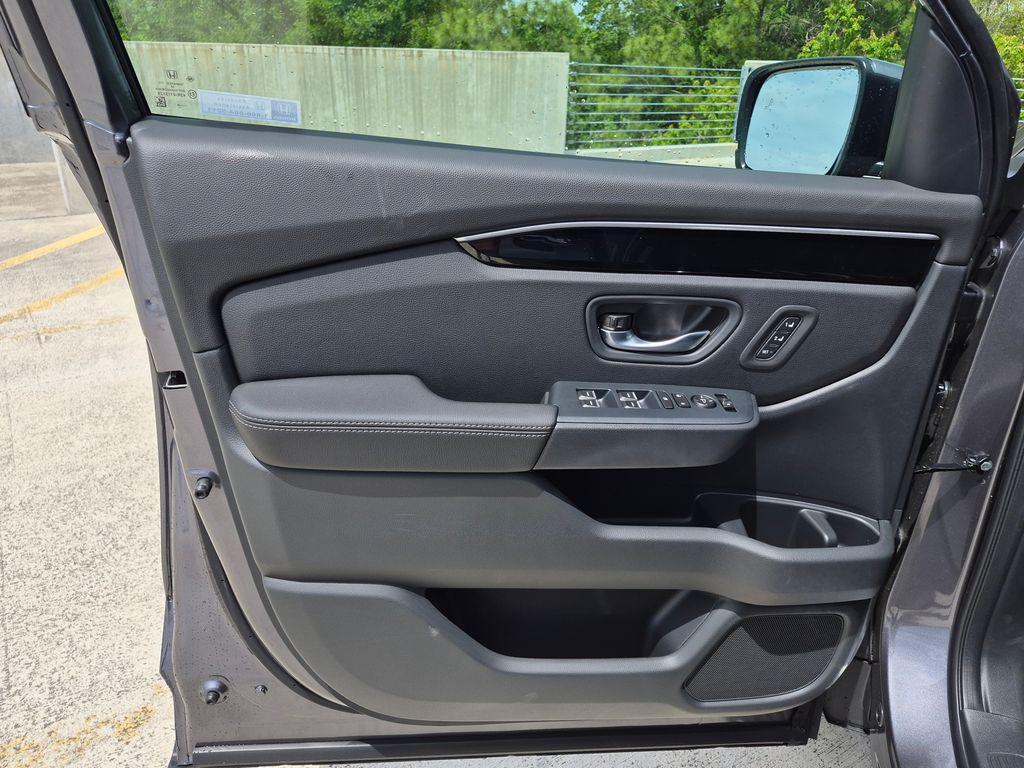 new 2026 Honda Pilot car, priced at $44,111