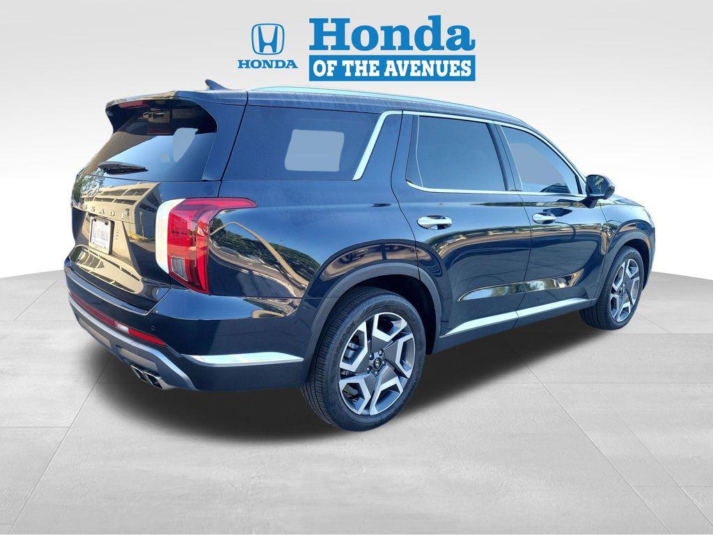 used 2024 Hyundai Palisade car, priced at $35,555