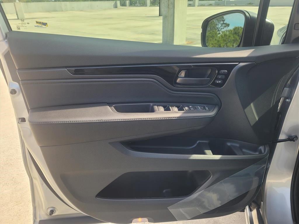 new 2026 Honda Odyssey car, priced at $46,875