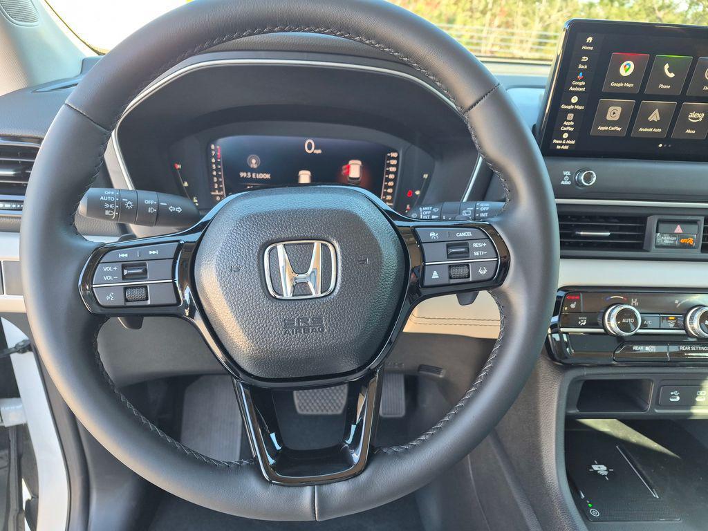 new 2026 Honda Pilot car, priced at $44,526