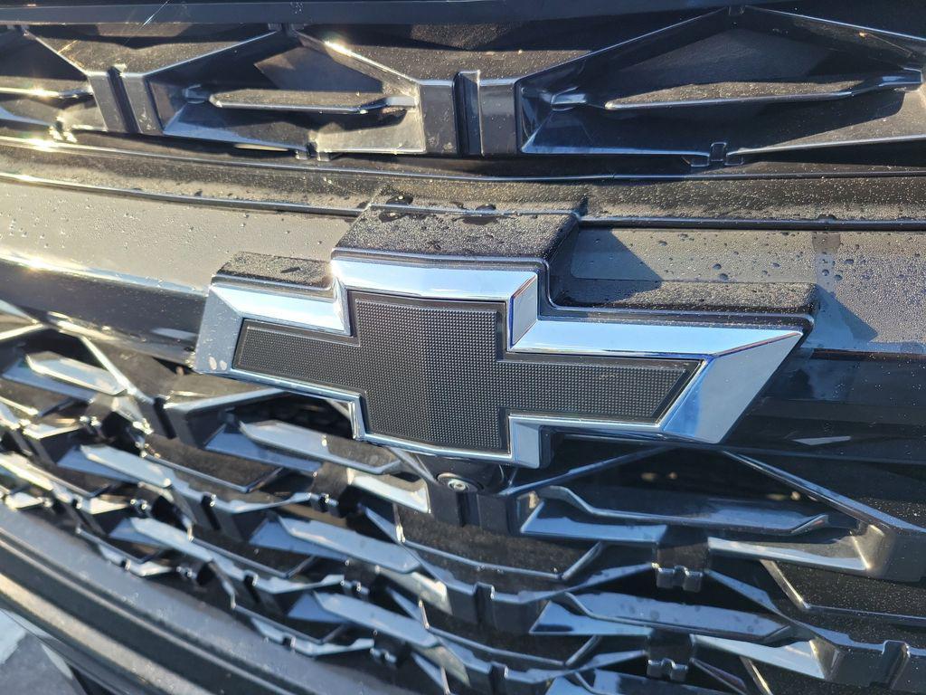 used 2024 Chevrolet Traverse car, priced at $44,358