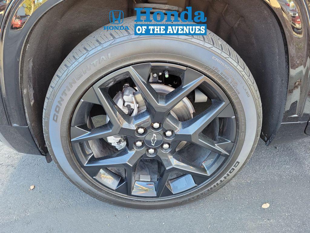 used 2024 Chevrolet Traverse car, priced at $44,358