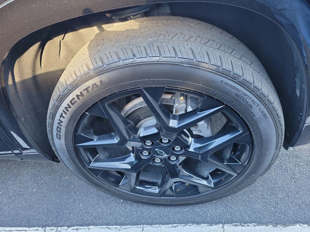 used 2024 Chevrolet Traverse car, priced at $44,358