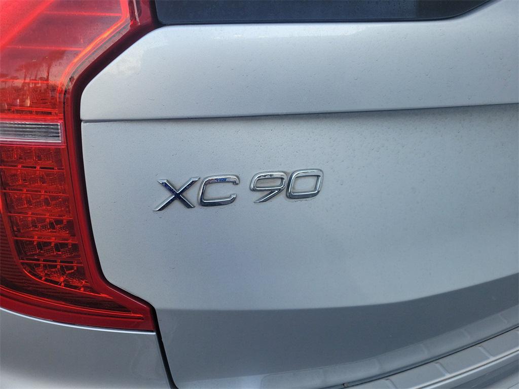 used 2016 Volvo XC90 car, priced at $10,450