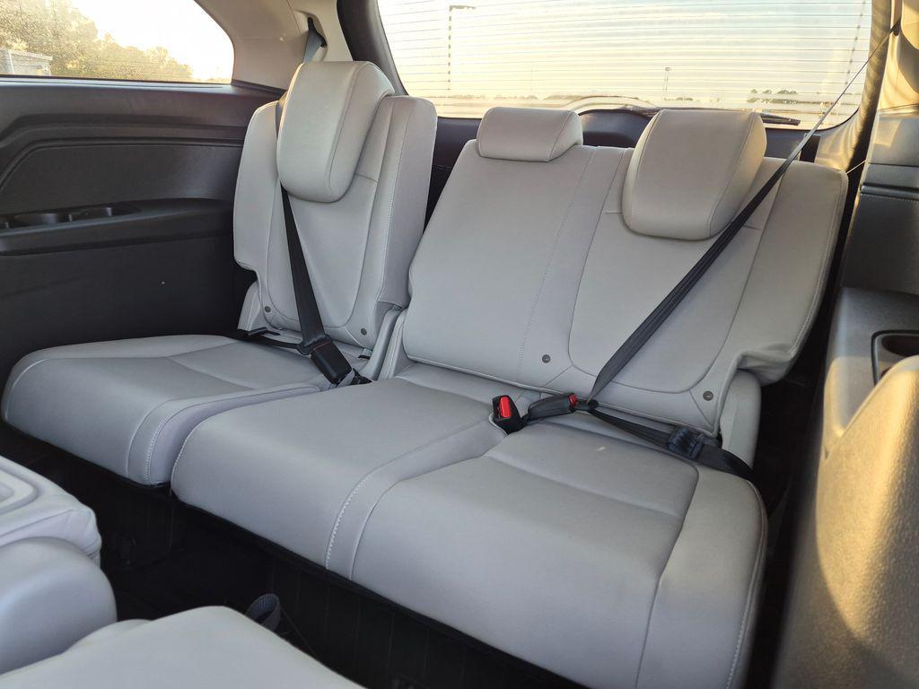 new 2026 Honda Odyssey car, priced at $44,678