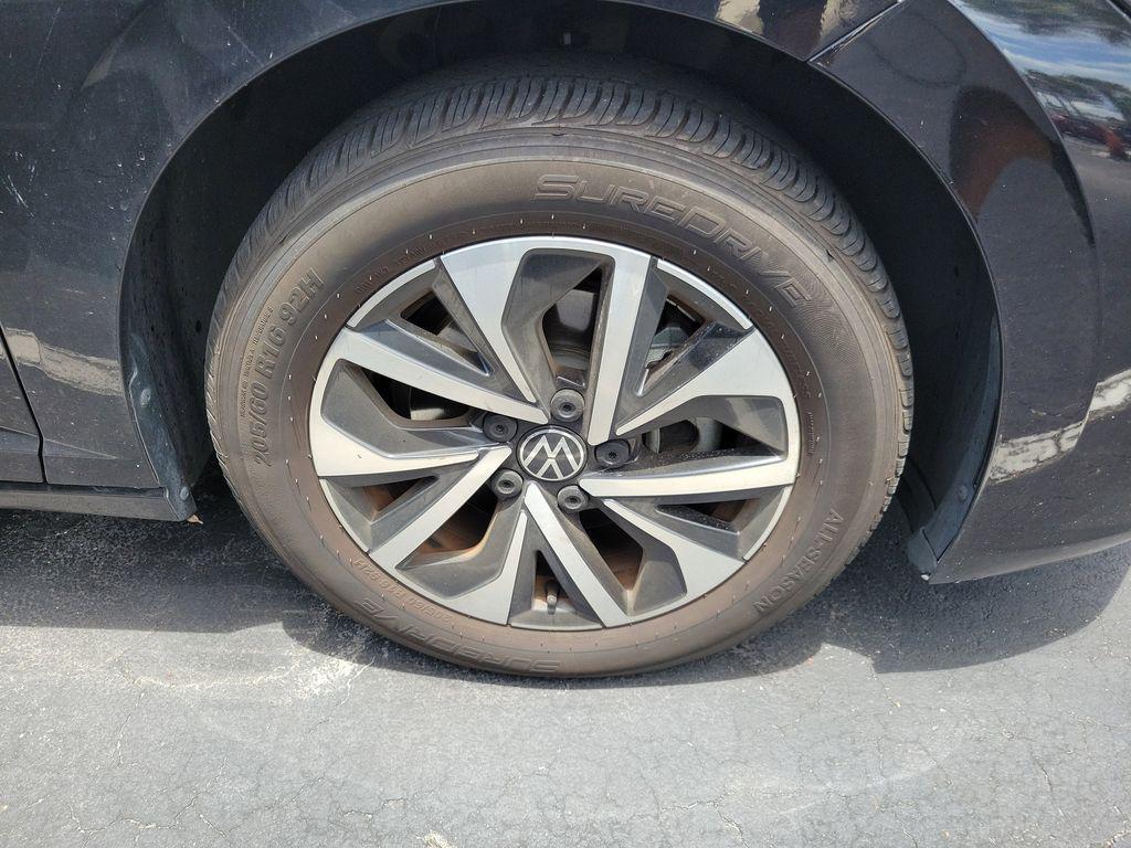 used 2024 Volkswagen Jetta car, priced at $16,862