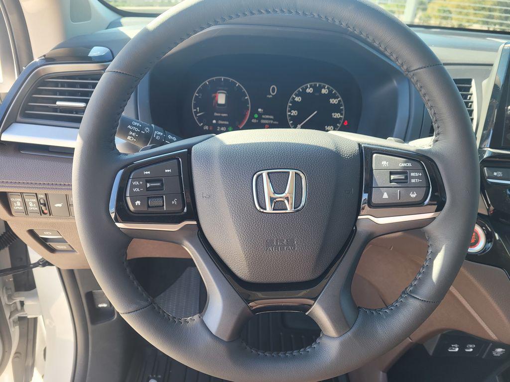 new 2026 Honda Odyssey car, priced at $46,840
