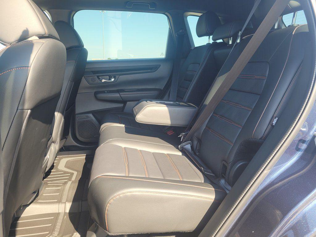 new 2026 Honda CR-V Hybrid car, priced at $39,393