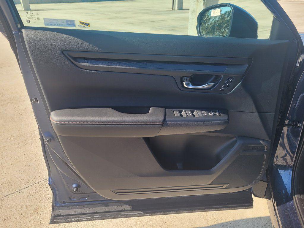 new 2026 Honda CR-V Hybrid car, priced at $39,393