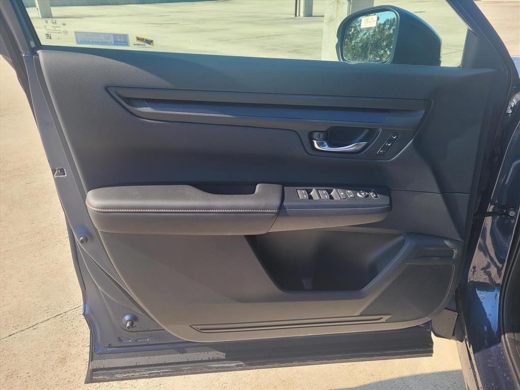 new 2026 Honda CR-V Hybrid car, priced at $39,774