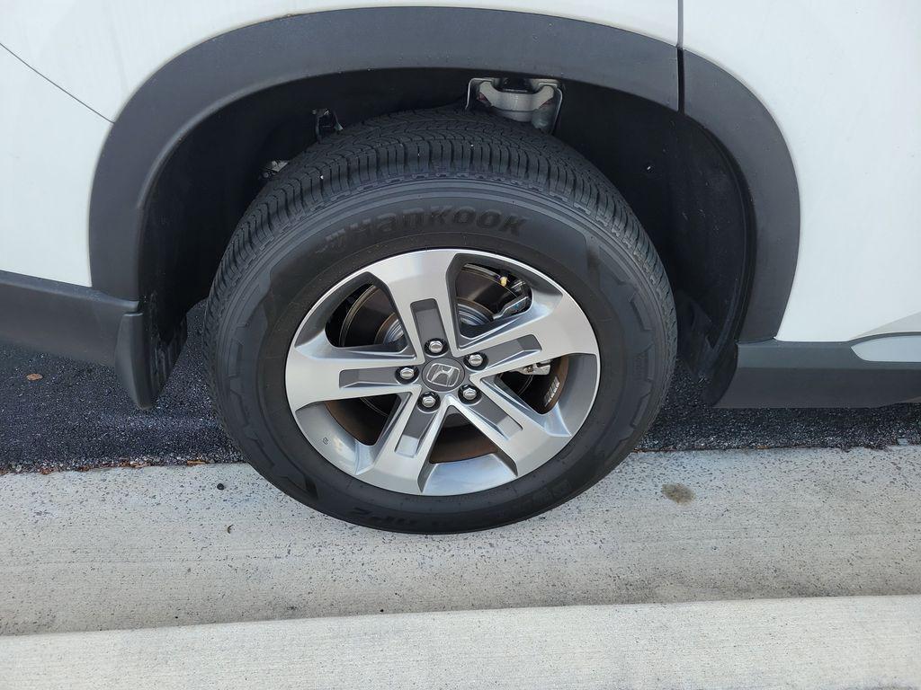 used 2024 Honda Pilot car, priced at $36,132