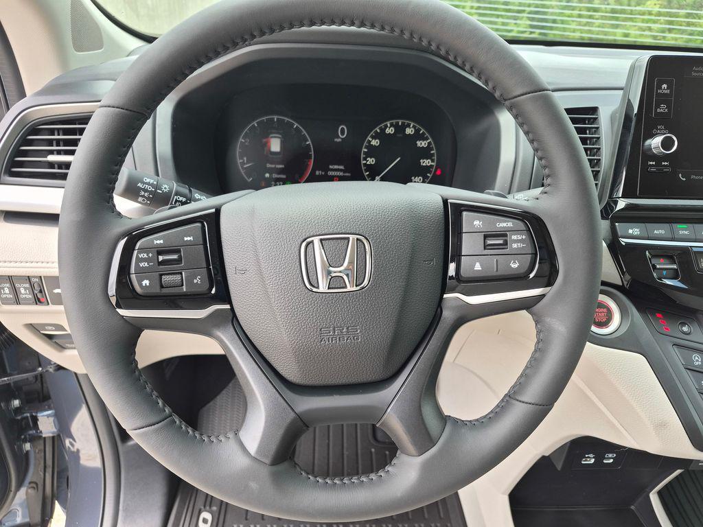 new 2026 Honda Odyssey car, priced at $41,967