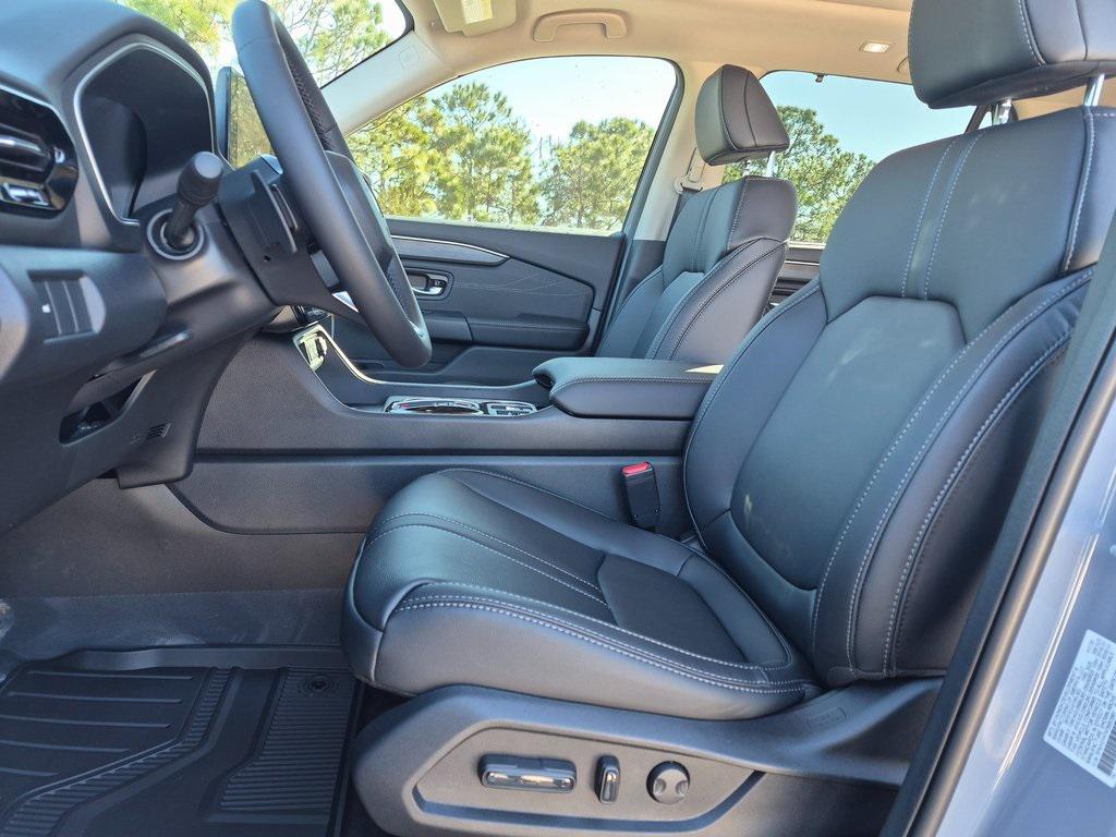 new 2026 Honda Pilot car, priced at $55,040