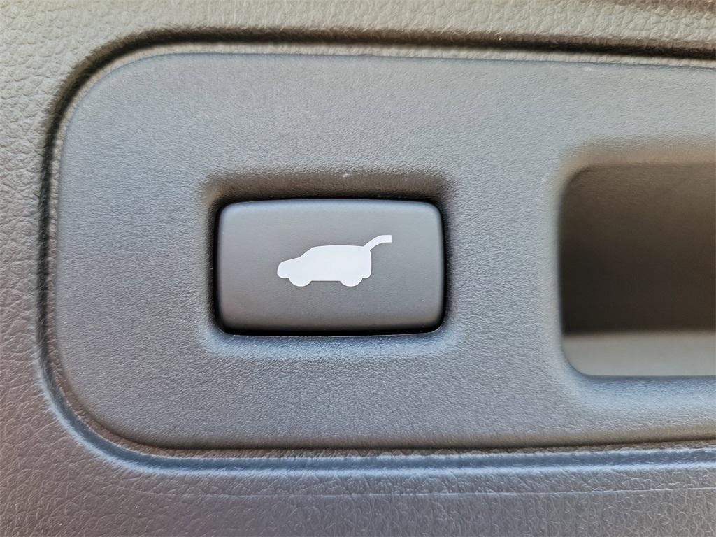 used 2025 Honda Passport car, priced at $35,201