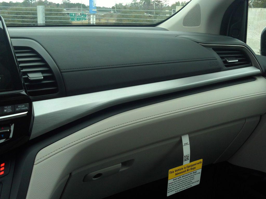 new 2026 Honda Odyssey car, priced at $42,799