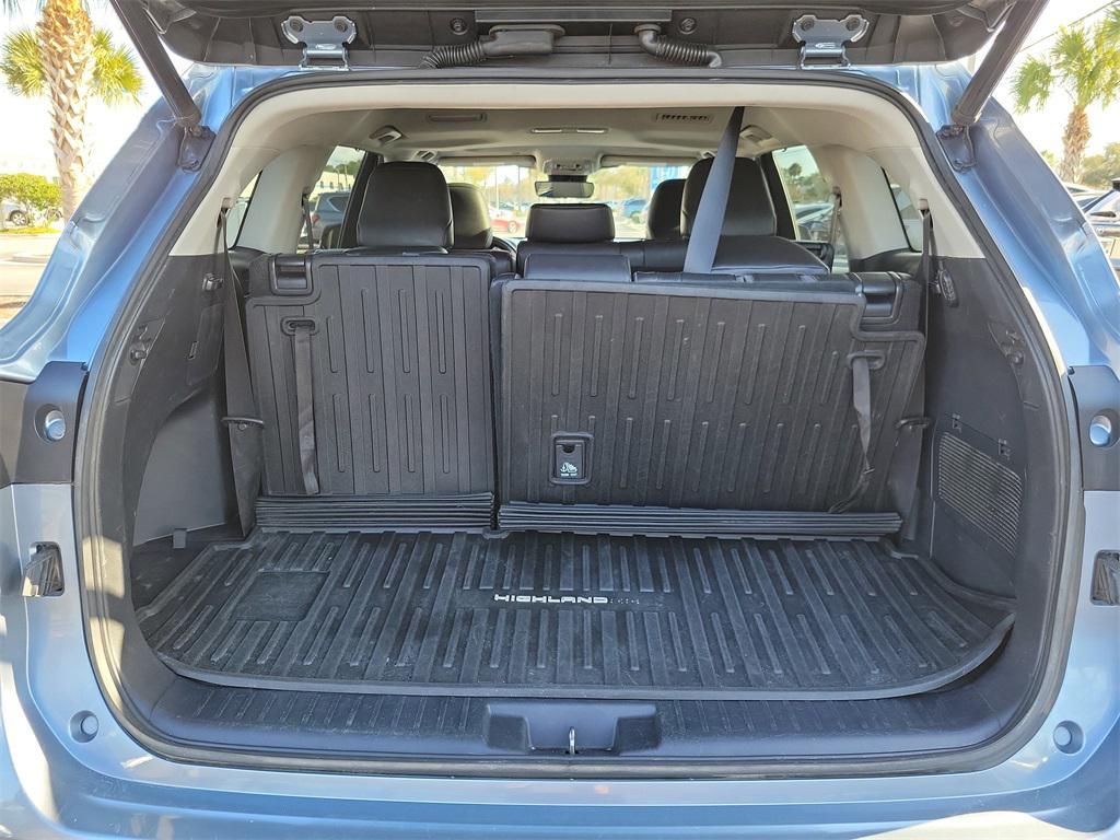 used 2020 Toyota Highlander car, priced at $24,501