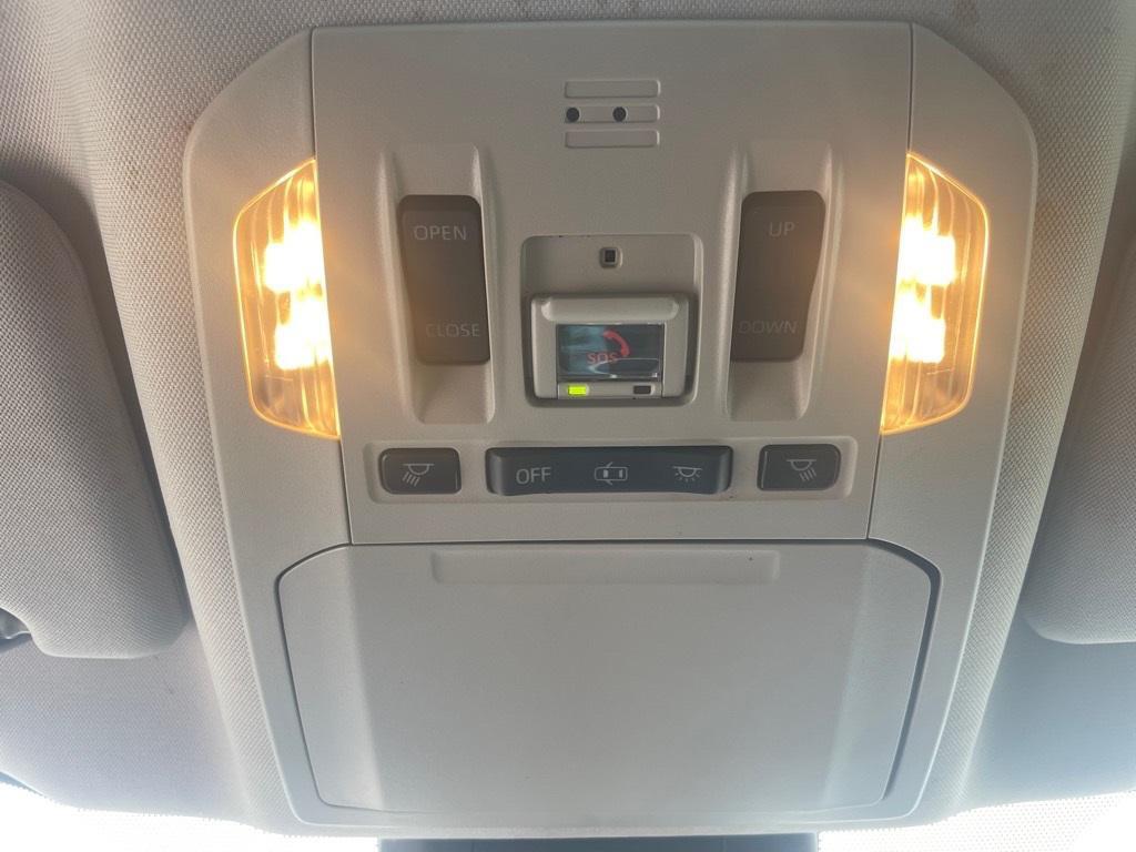 used 2020 Toyota Highlander car, priced at $25,477