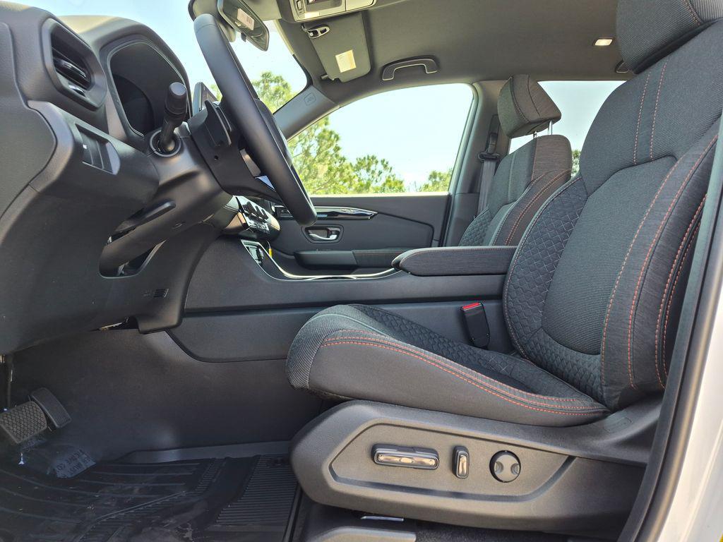 new 2026 Honda Pilot car, priced at $45,257