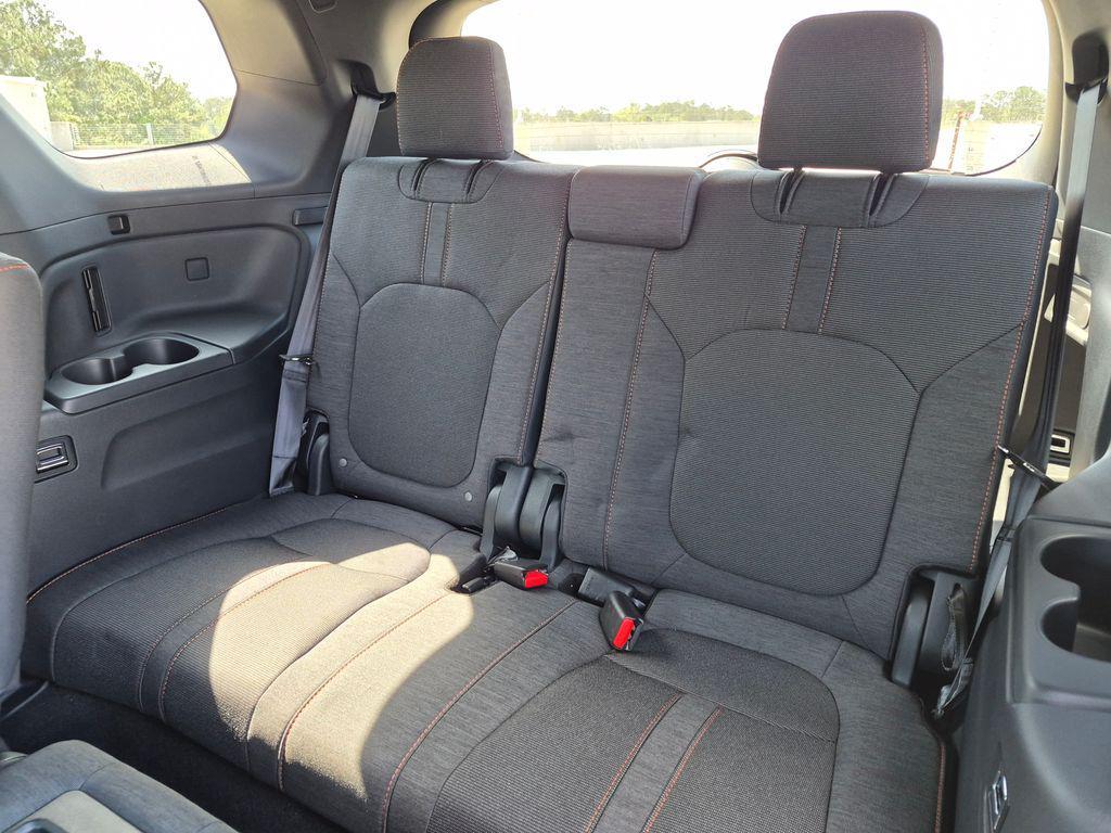 new 2026 Honda Pilot car, priced at $45,257