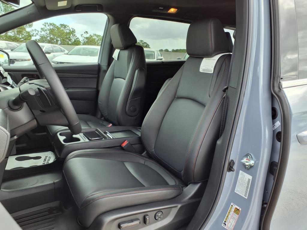 new 2026 Honda Odyssey car, priced at $44,659