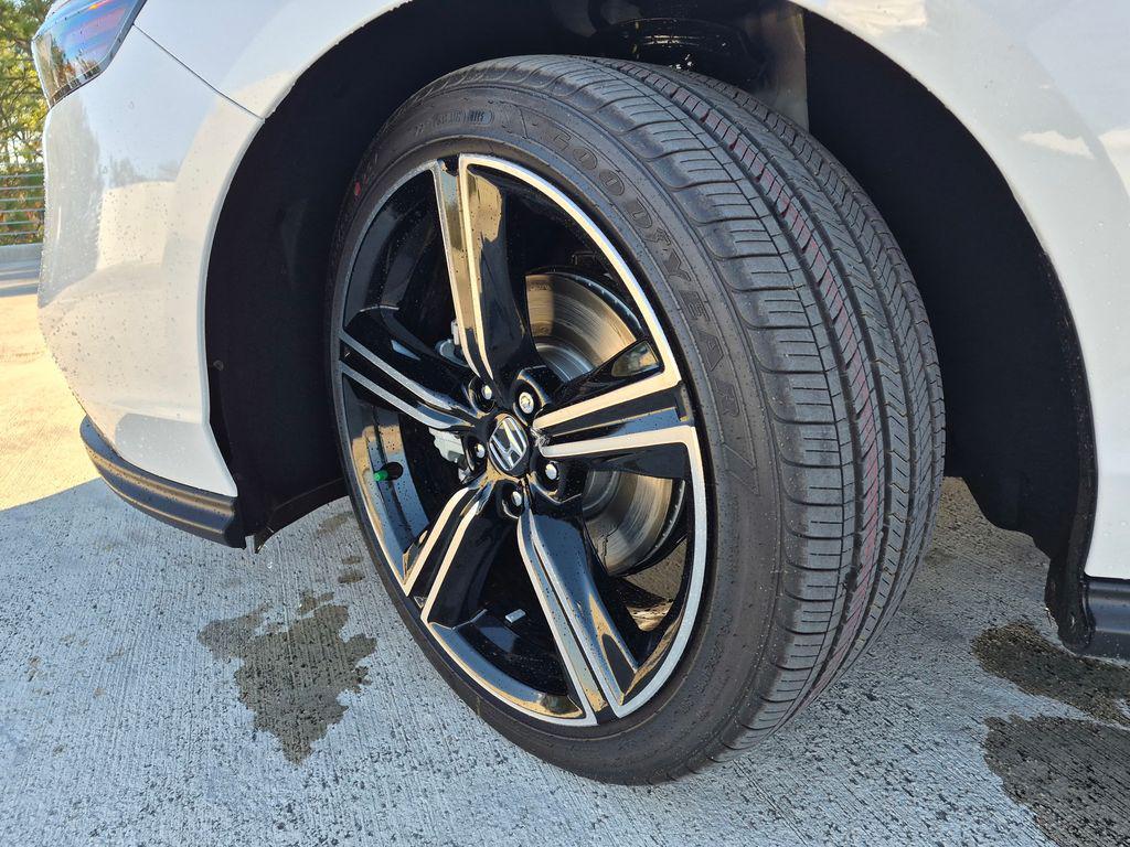 new 2026 Honda Accord Hybrid car, priced at $36,377