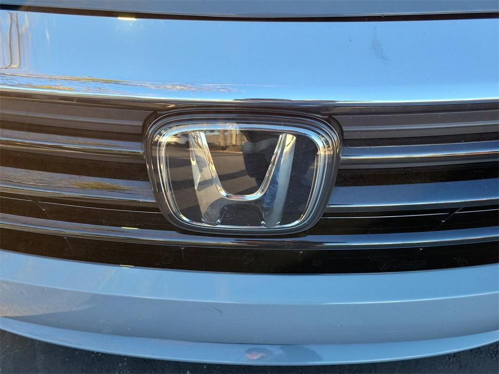 used 2024 Honda Odyssey car, priced at $38,242