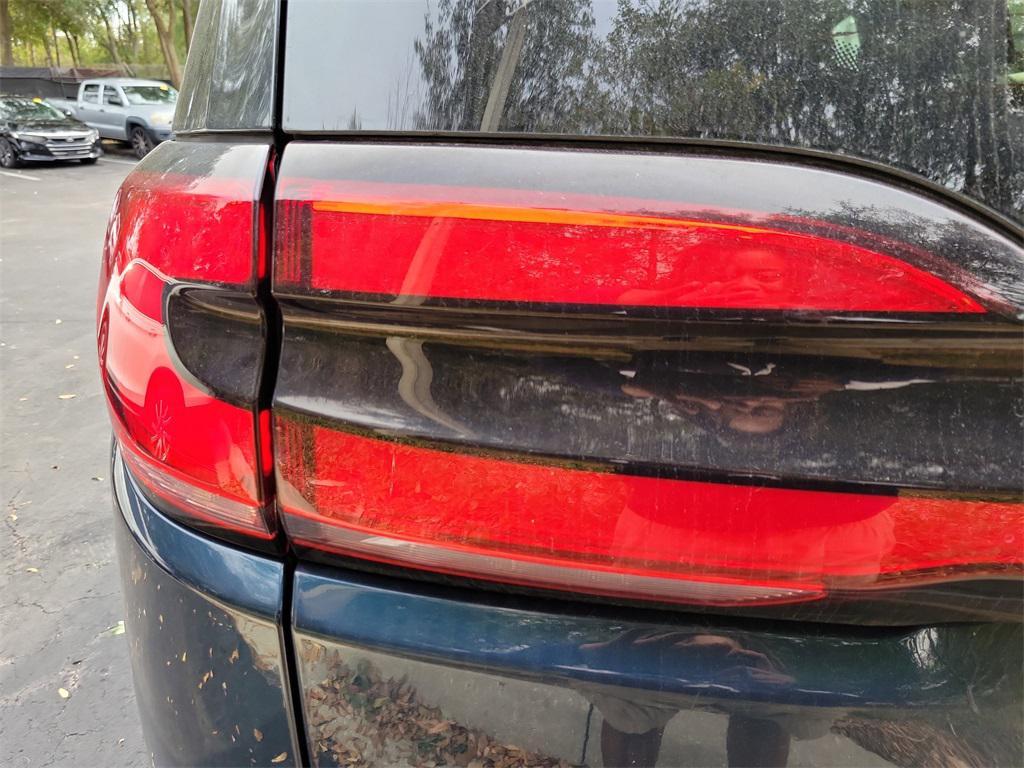 used 2022 Chrysler Pacifica Hybrid car, priced at $24,858