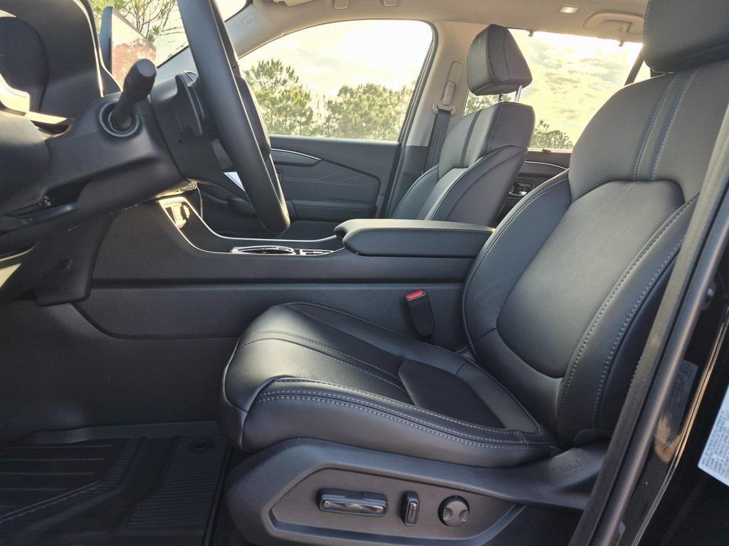 new 2026 Honda Pilot car, priced at $55,785