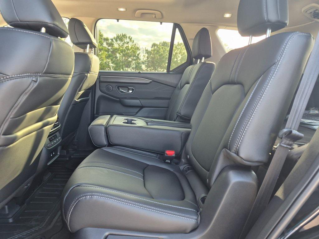 new 2026 Honda Pilot car, priced at $55,785