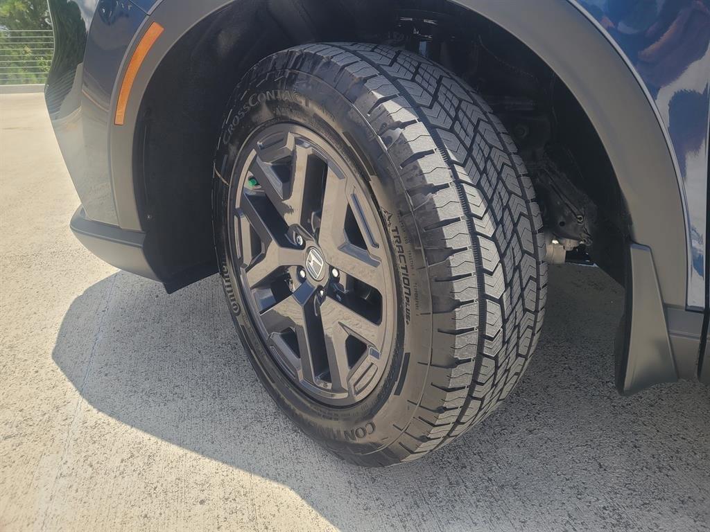 new 2026 Honda CR-V Hybrid car, priced at $39,462