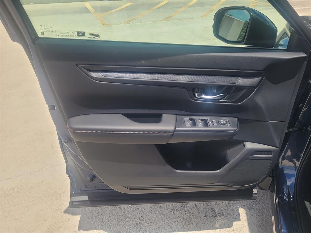 new 2026 Honda CR-V Hybrid car, priced at $39,462