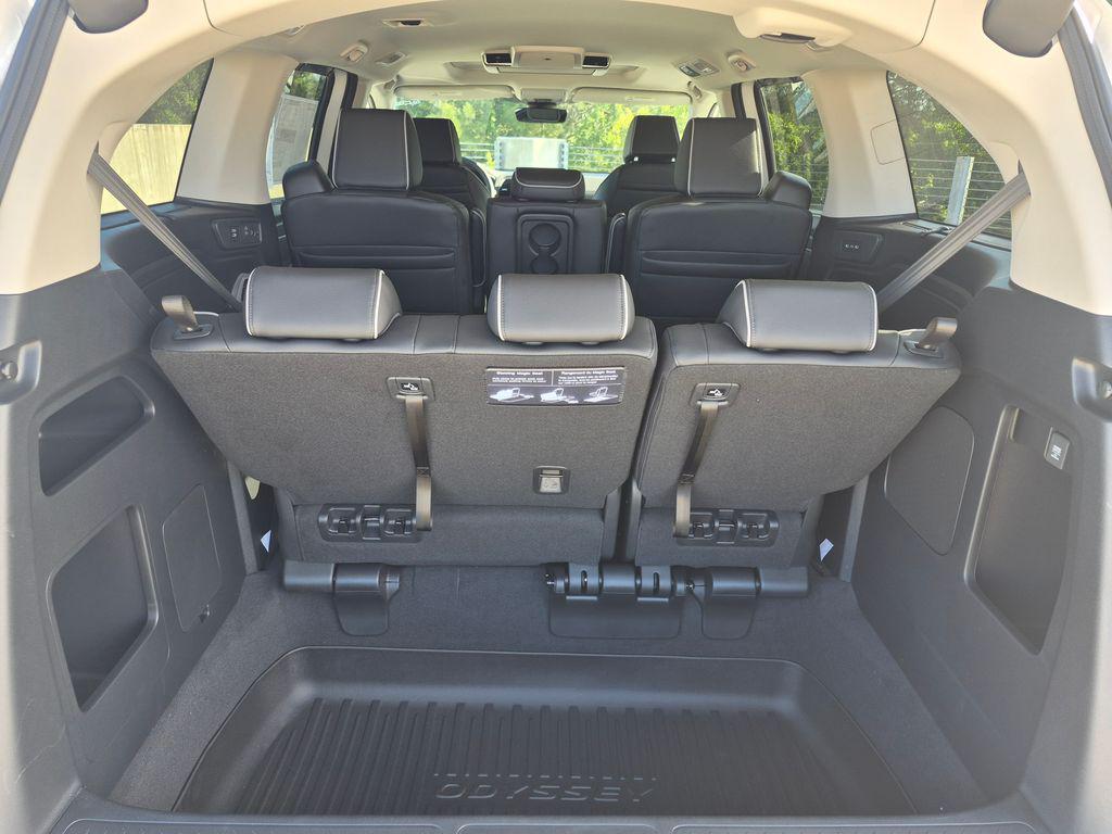 new 2026 Honda Odyssey car, priced at $47,277