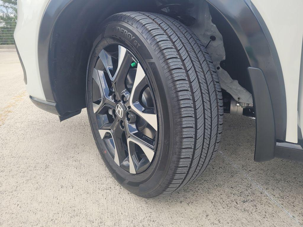 new 2026 Honda HR-V car, priced at $33,587