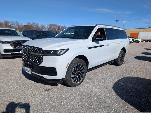 new 2025 Lincoln Navigator car, priced at $123,340