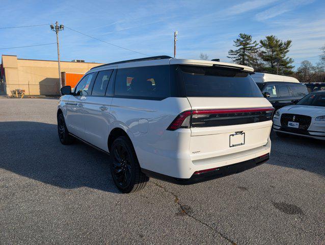 new 2025 Lincoln Navigator car, priced at $105,437