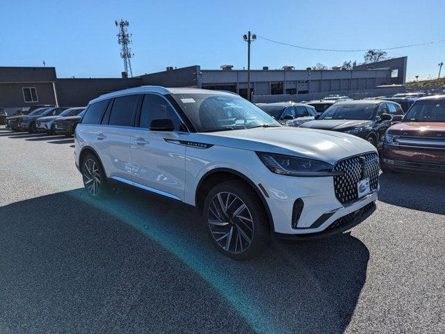new 2025 Lincoln Aviator car, priced at $77,424