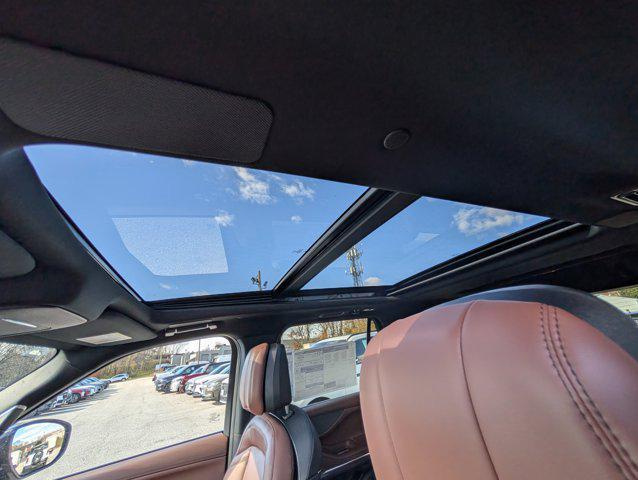 new 2025 Lincoln Navigator car, priced at $99,206