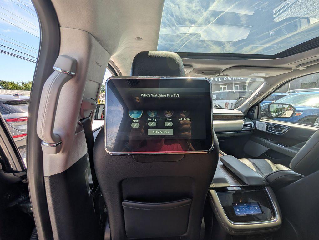 used 2022 Lincoln Navigator car, priced at $60,300