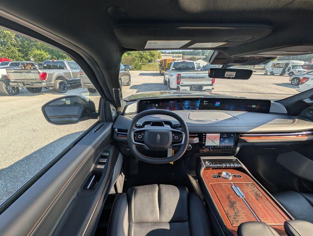 new 2026 Lincoln Navigator car, priced at $131,220