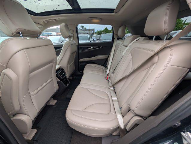 used 2022 Lincoln Nautilus car, priced at $35,800