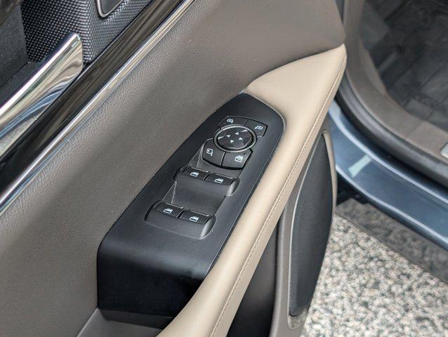 used 2022 Lincoln Nautilus car, priced at $35,800
