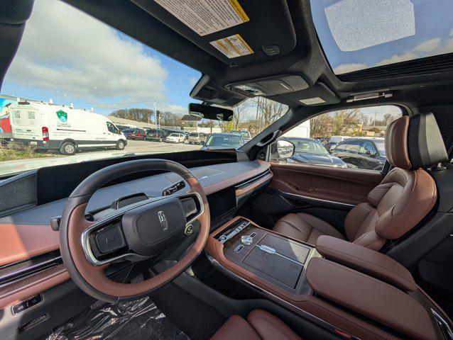 new 2026 Lincoln Navigator car, priced at $105,640