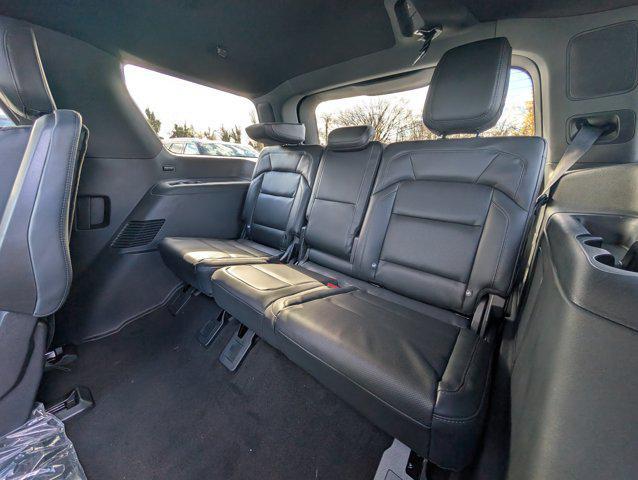 new 2025 Lincoln Navigator car, priced at $102,802