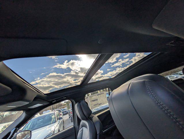 new 2025 Lincoln Navigator car, priced at $102,802