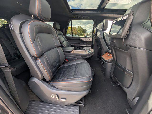 new 2025 Lincoln Navigator car, priced at $109,174