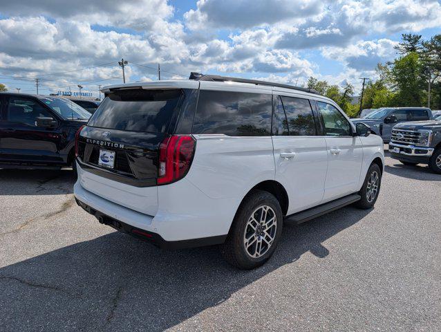new 2026 Ford Expedition car, priced at $69,676