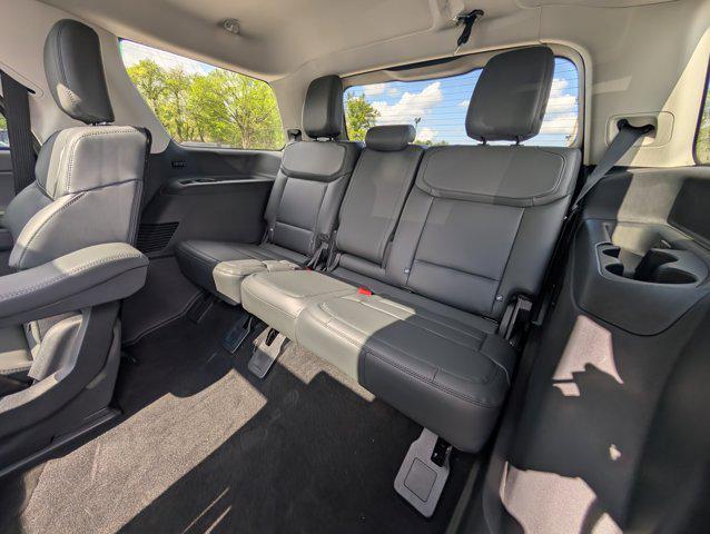 new 2026 Ford Expedition car, priced at $69,676