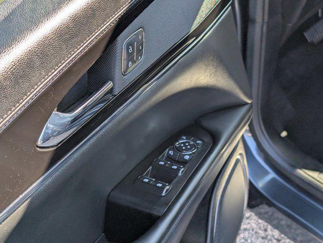 used 2022 Lincoln Nautilus car, priced at $24,250